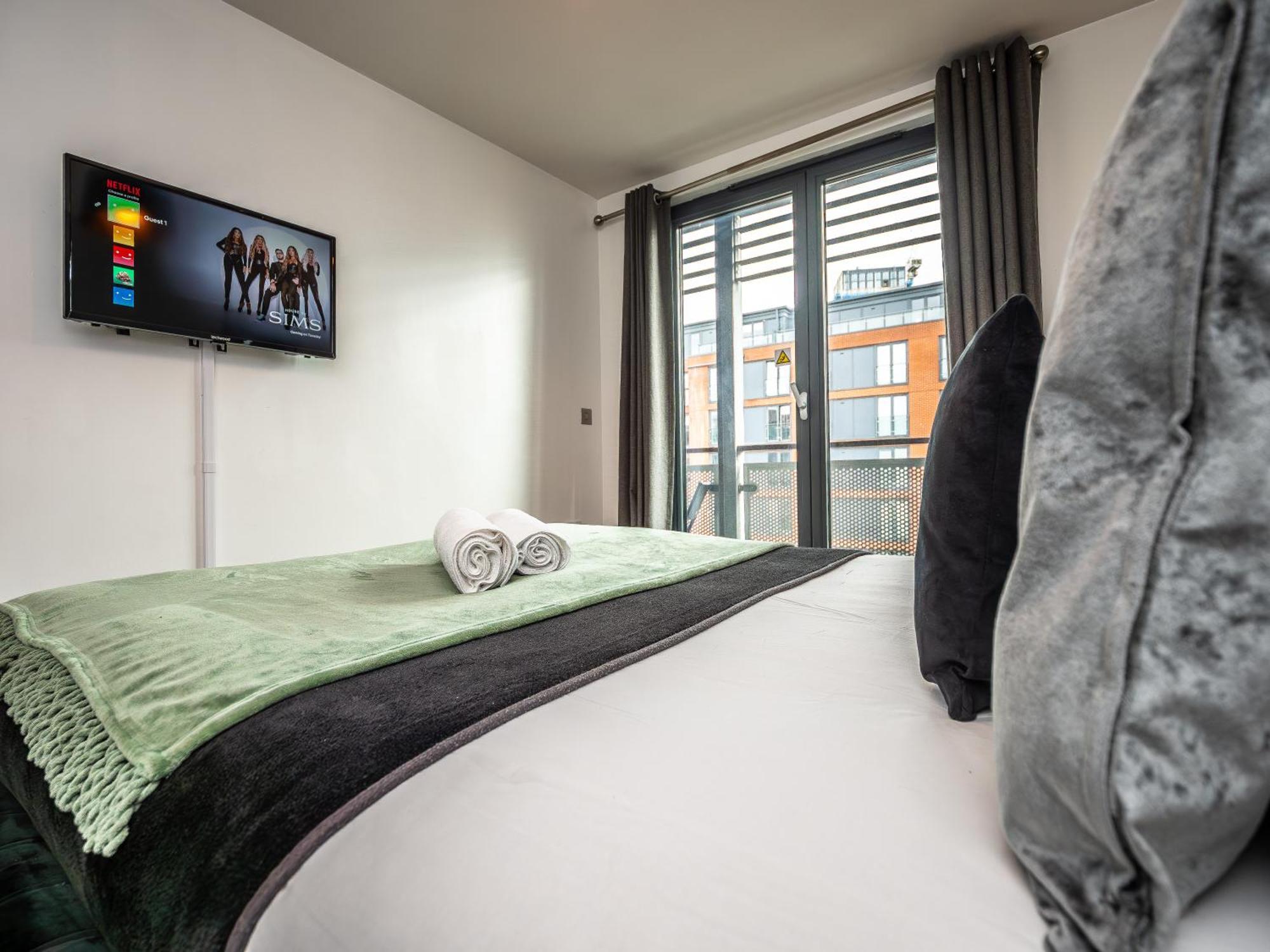 Appartamento Amazing New Arcadian Centre - 1Bdr - Balcony & Parking Birmingham Esterno foto