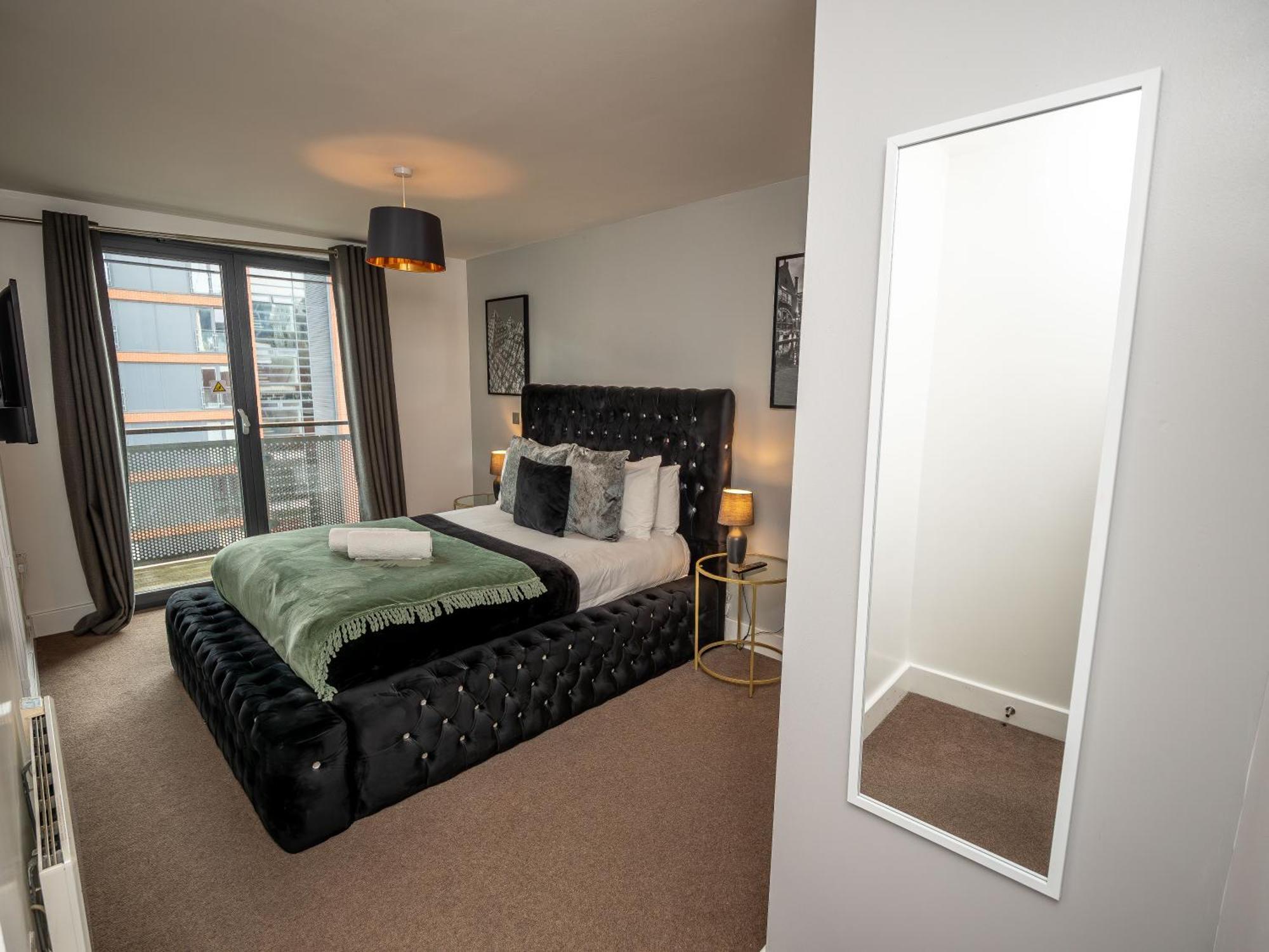 Appartamento Amazing New Arcadian Centre - 1Bdr - Balcony & Parking Birmingham Esterno foto